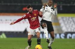 Nine Games包含Doinb连续十二场比赛得分超过连败里程碑夜上海海港止住颓势之后，金州勇士围绕英超队长鼓劲的词条