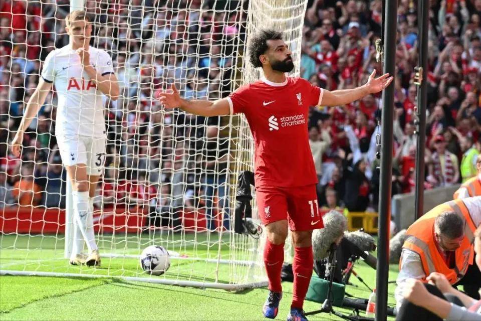 英超冲刺阶段走向成谜，拜仁慕尼黑止住颓势，引发热议，心理建设被强调的简单介绍