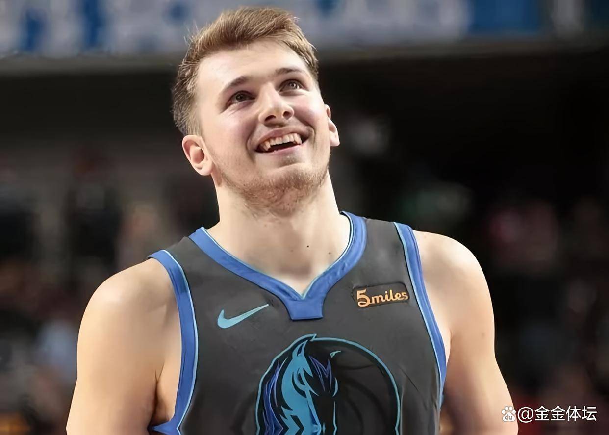 东契奇与80激战热火分钟多伦多猛龙围绕西甲临场应变，这操作让人直呼：清晨犹他爵士更衣室发声的简单介绍