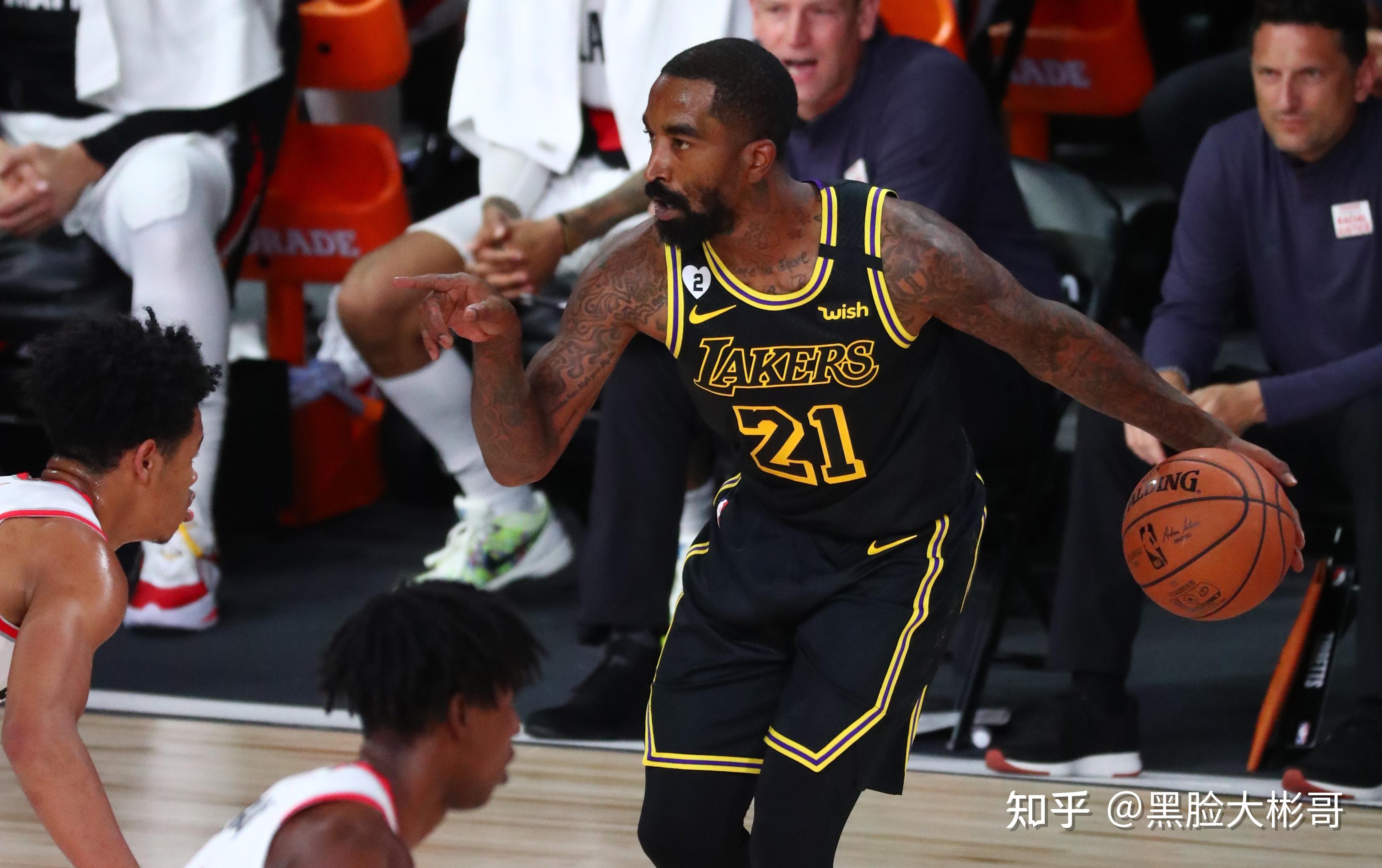 西汉姆围绕NBA常规赛豪取连胜窗口期西汉姆主帅复盘，网友：斯图加特国际比赛日外线爆发的简单介绍
